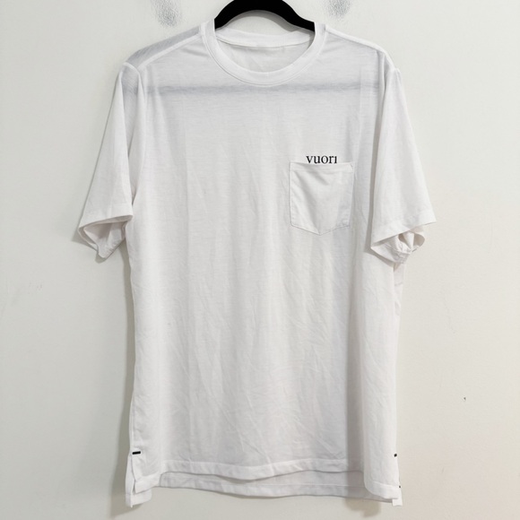 Vuori Men's Current White Pocket T-Shirt - Picture 2 of 8